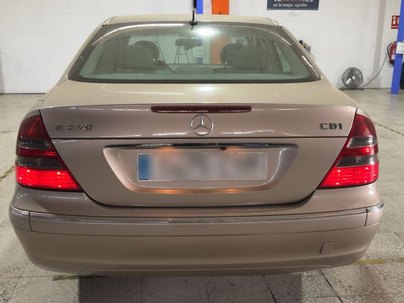 Mercedes-Benz E-Klasse E 270 CDI Elegance 2004 – снимка 5