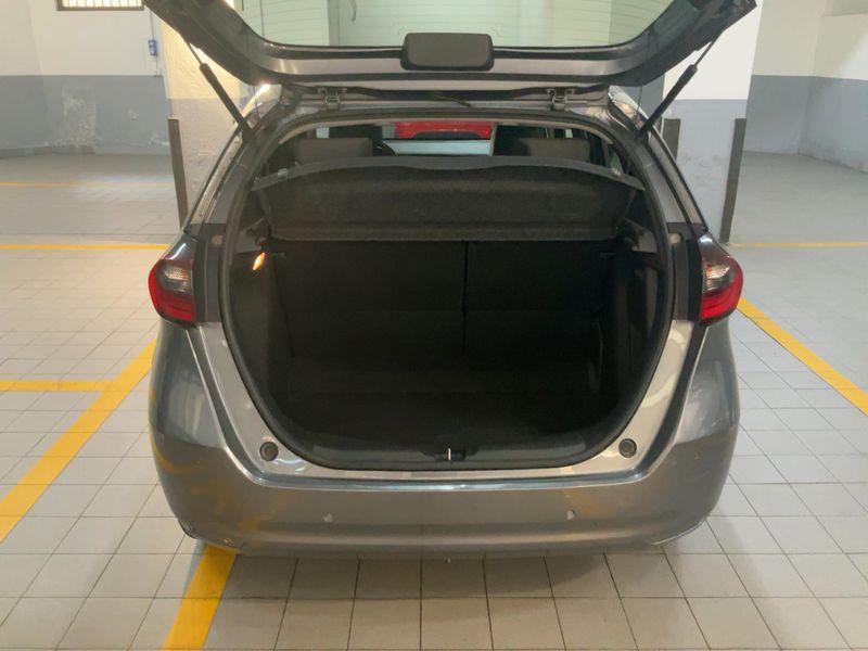Honda Jazz 1.5 i-MMD Hybrid Elegance 2021 – снимка 15