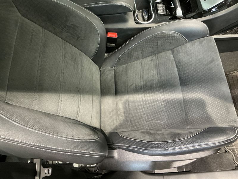 Ford S-Max 2.0 TDCi Titanium 2011 – снимка 24