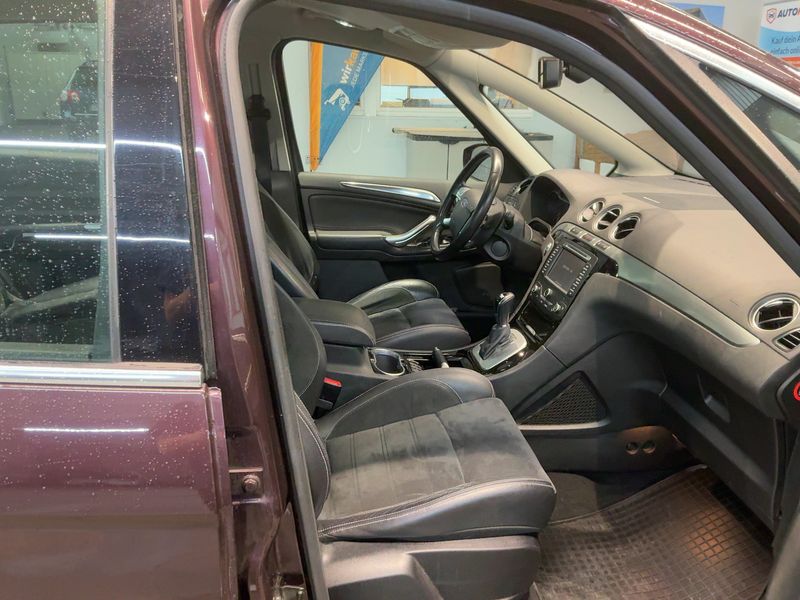 Ford S-Max 2.0 TDCi Titanium 2011 – снимка 16