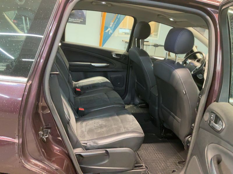 Ford S-Max 2.0 TDCi Titanium 2011 – снимка 19