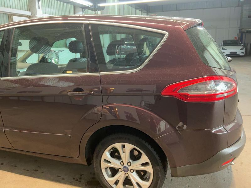 Ford S-Max 2.0 TDCi Titanium 2011 – снимка 6