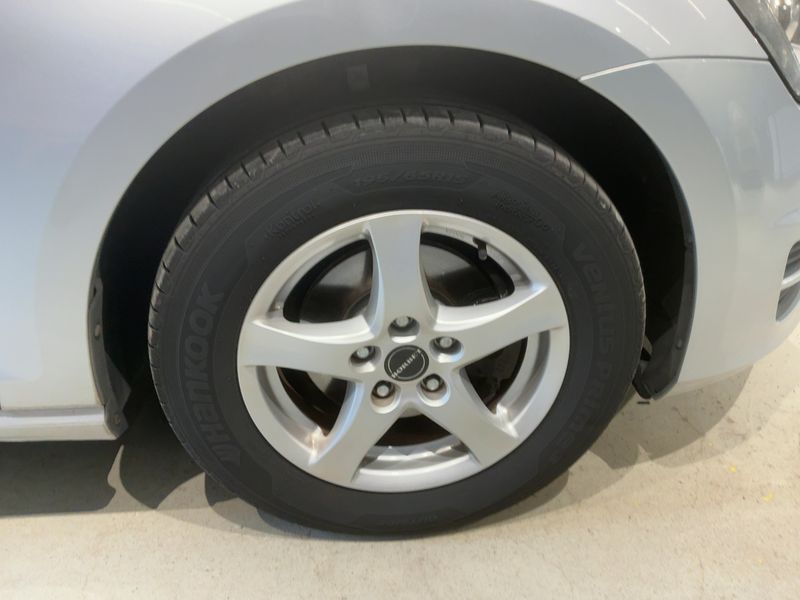 Volkswagen Golf VII 1.2 TSI Trendline BlueMotion Tech 2015 – снимка 11
