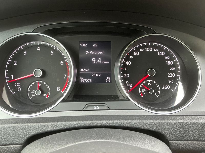 Volkswagen Golf VII 1.2 TSI Trendline BlueMotion Tech 2015 – снимка 19