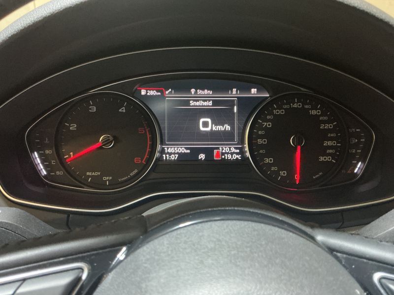Audi A4 2.0 TDI ultra Sport 2017 – снимка 18