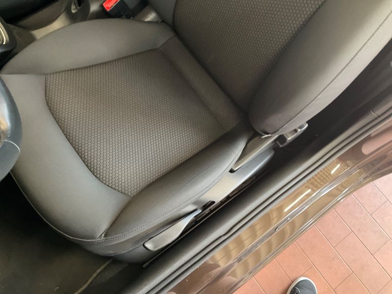 Audi A1 1.2 TFSI Attraction 2012 – снимка 23