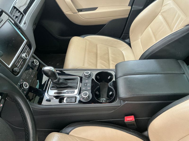 Volkswagen Touareg 3.0 V6 TDI BlueMotion Tech 2013 – снимка 25
