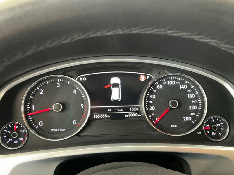 Volkswagen Touareg 3.0 V6 TDI BlueMotion Tech 2013 – снимка 18