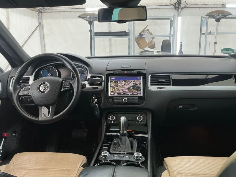 Volkswagen Touareg 3.0 V6 TDI BlueMotion Tech 2013 – снимка 17