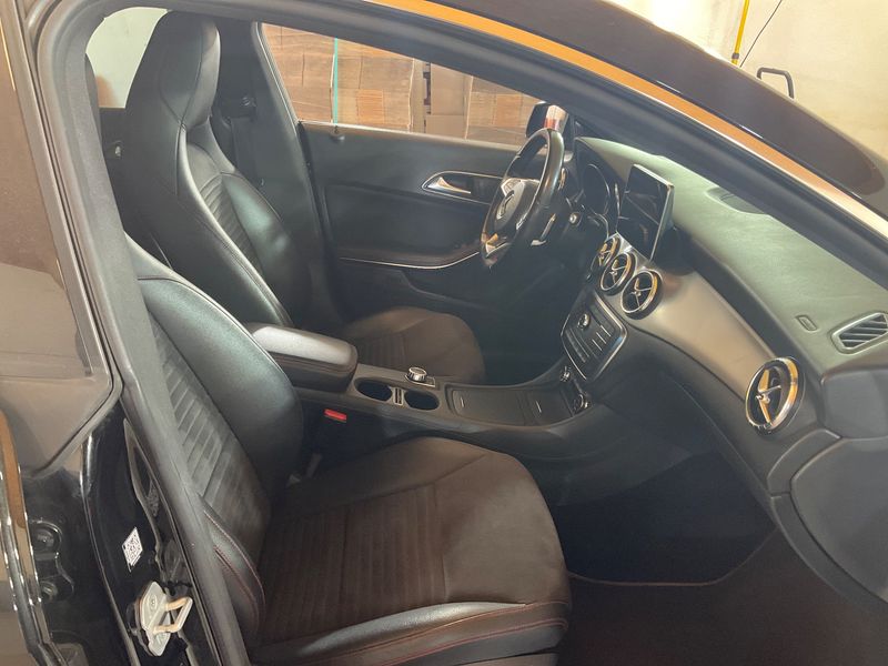 Mercedes-Benz CLA-Klasse CLA 180 Shooting Brake AMG Line 2015 – снимка 17