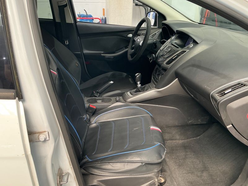 Ford Focus 1.6 TDCi Trend 2014 – снимка 3
