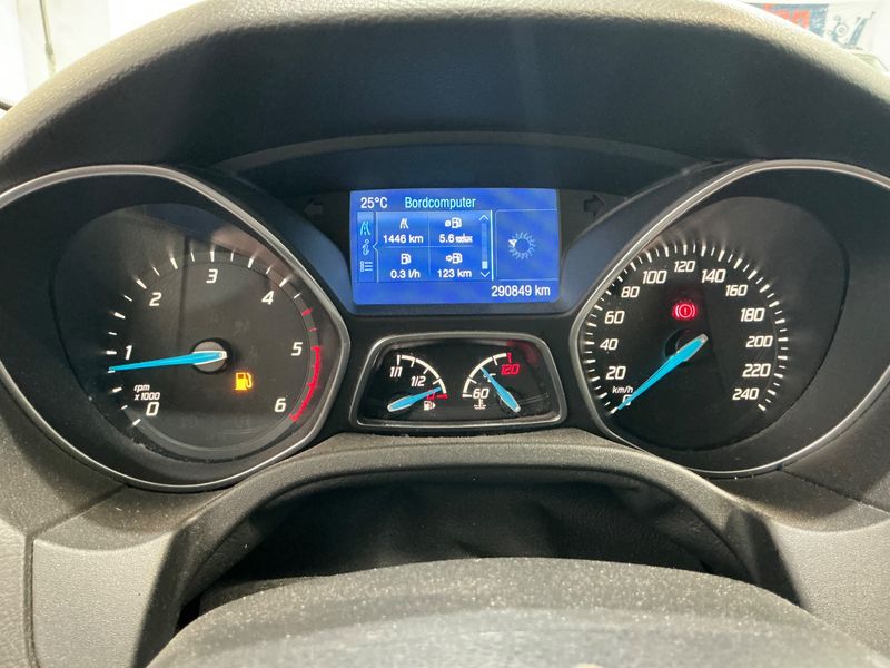 Ford Focus 1.6 TDCi Trend 2014 – снимка 4