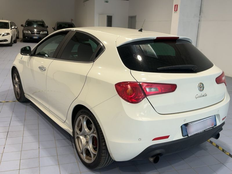 Alfa Romeo Giulietta 1.8 Turbo Quadrifoglio Verde 2013 – снимка 6