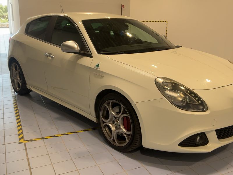 Alfa Romeo Giulietta 1.8 Turbo Quadrifoglio Verde 2013 – снимка 12