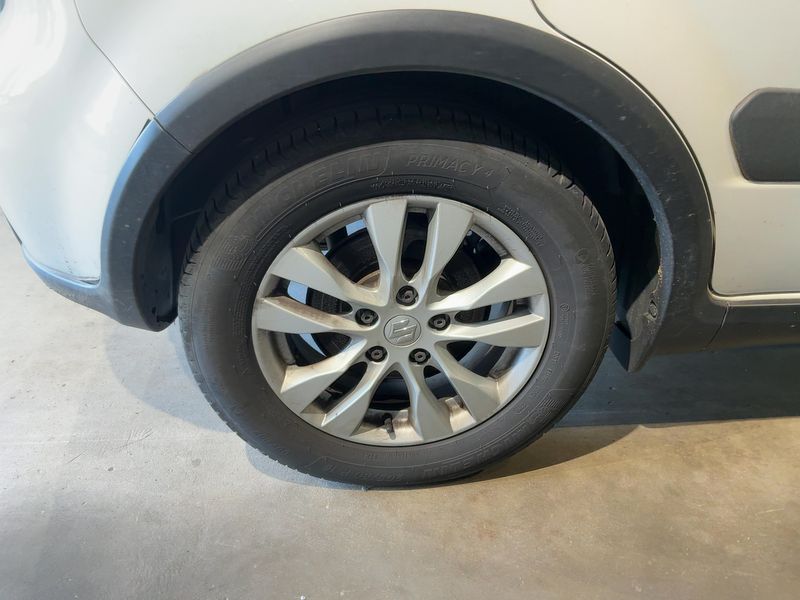 Suzuki SX4 1.6 Classic Style 2015 – снимка 9