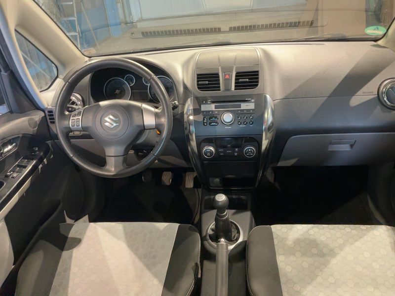 Suzuki SX4 1.6 Classic Style 2015 – снимка 18