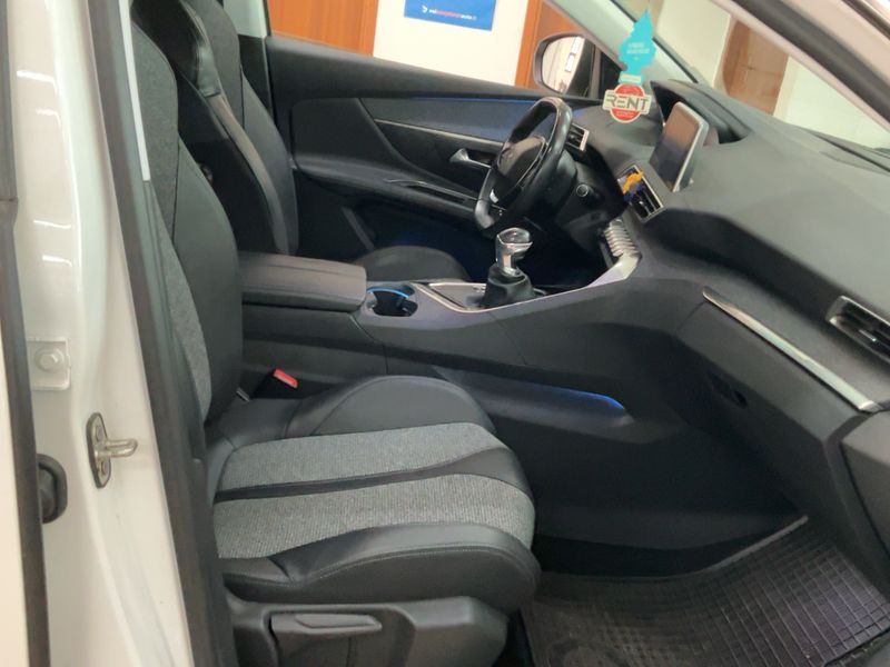 Peugeot 3008 1.5 Blue-HDi Allure 2018 – снимка 16