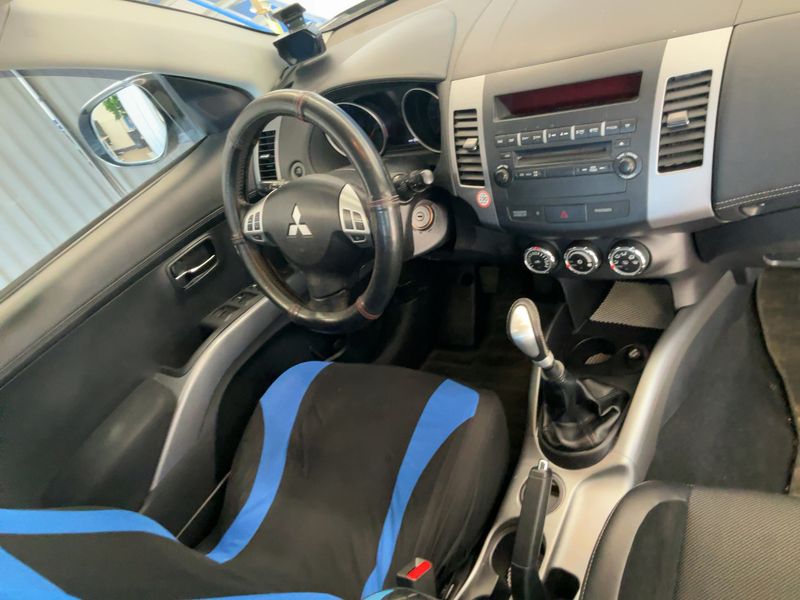 Mitsubishi Outlander 2.2 DI-D XTRA 2WD 2013 – снимка 18