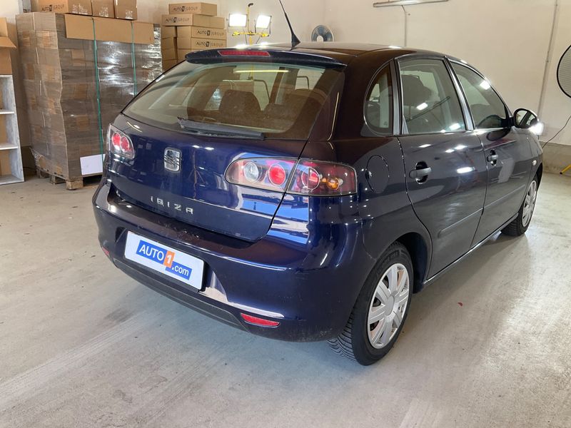 Seat Ibiza 1.4 Salsa 2008 – снимка 2