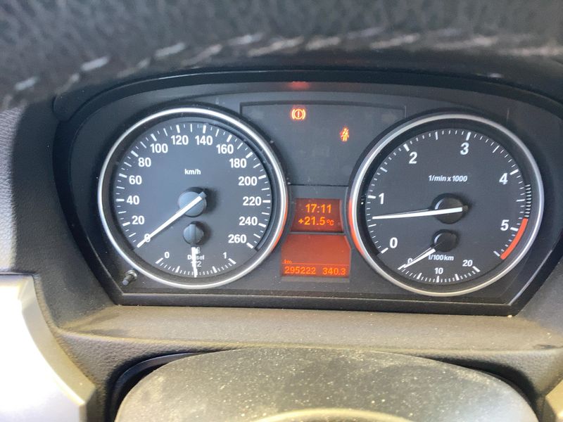 BMW 3er 325d 2008 – снимка 18