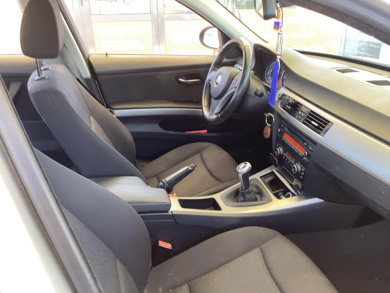 BMW 3er 325d 2008 – снимка 16