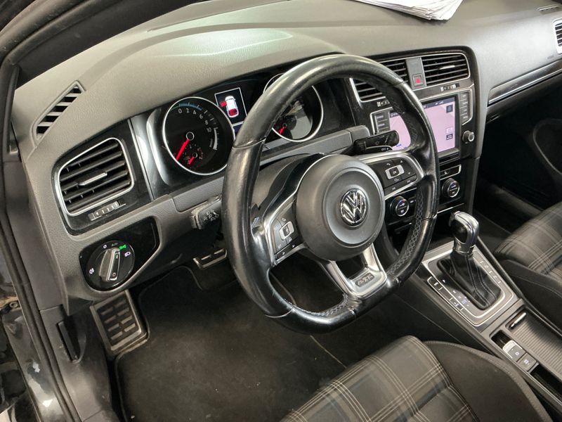 Volkswagen Golf VII 1.4 GTE 2015 – снимка 23