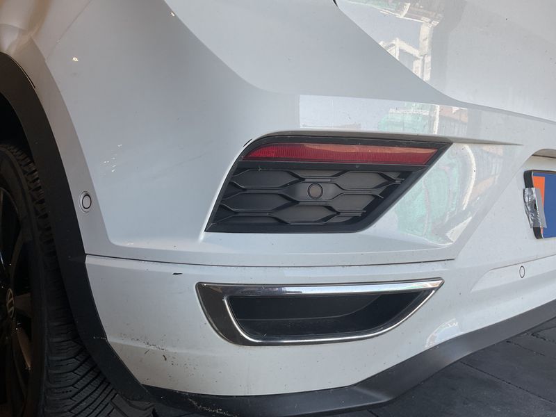 Volkswagen T-Roc 1.5 TSI ACT R-Line 2021 – снимка 23