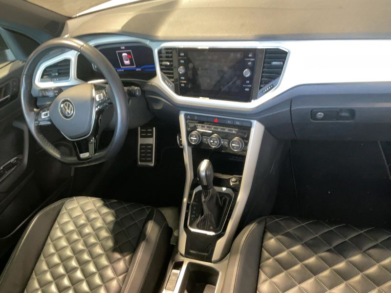 Volkswagen T-Roc 1.5 TSI ACT R-Line 2021 – снимка 17