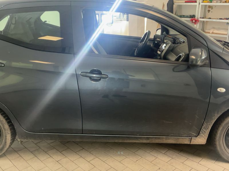 Toyota Aygo 1.0 X-Play Touch 2017 – снимка 10