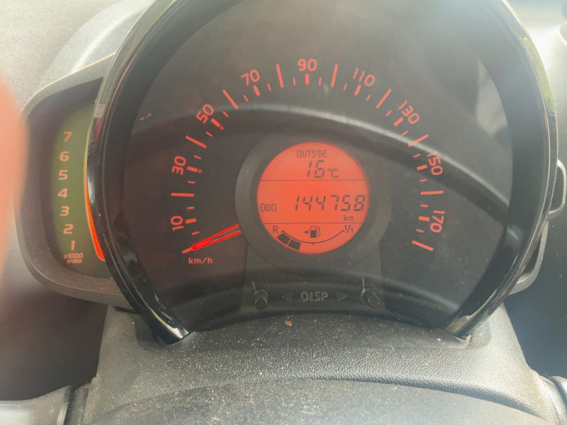 Toyota Aygo 1.0 X-Play Touch 2017 – снимка 19
