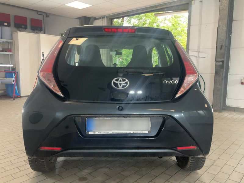 Toyota Aygo 1.0 X-Play Touch 2017 – снимка 7