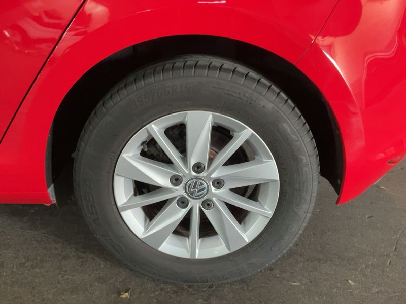 Volkswagen Golf VII 1.6 TDI Edition BlueMotion Tech 2013 – снимка 18