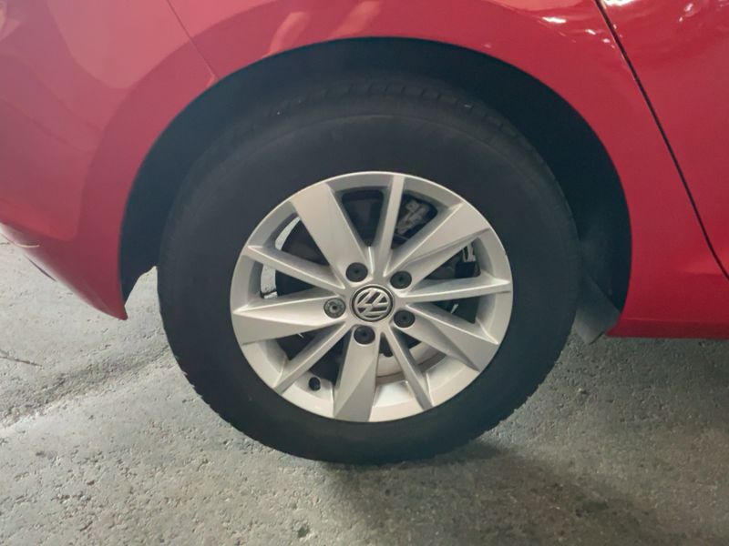 Volkswagen Golf VII 1.6 TDI Edition BlueMotion Tech 2013 – снимка 19