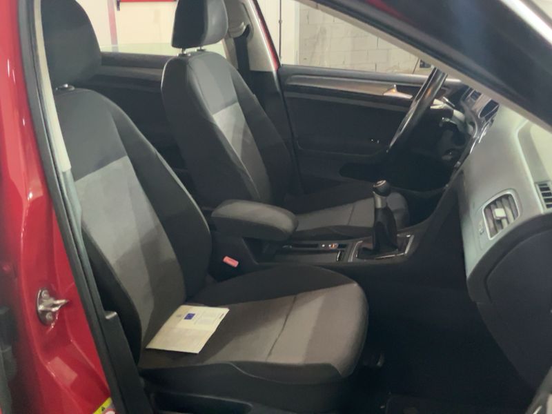 Volkswagen Golf VII 1.6 TDI Edition BlueMotion Tech 2013 – снимка 11