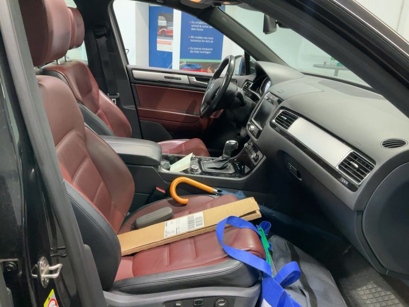 Volkswagen Touareg 3.0 V6 TDI BlueMotion Tech 2012 – снимка 17