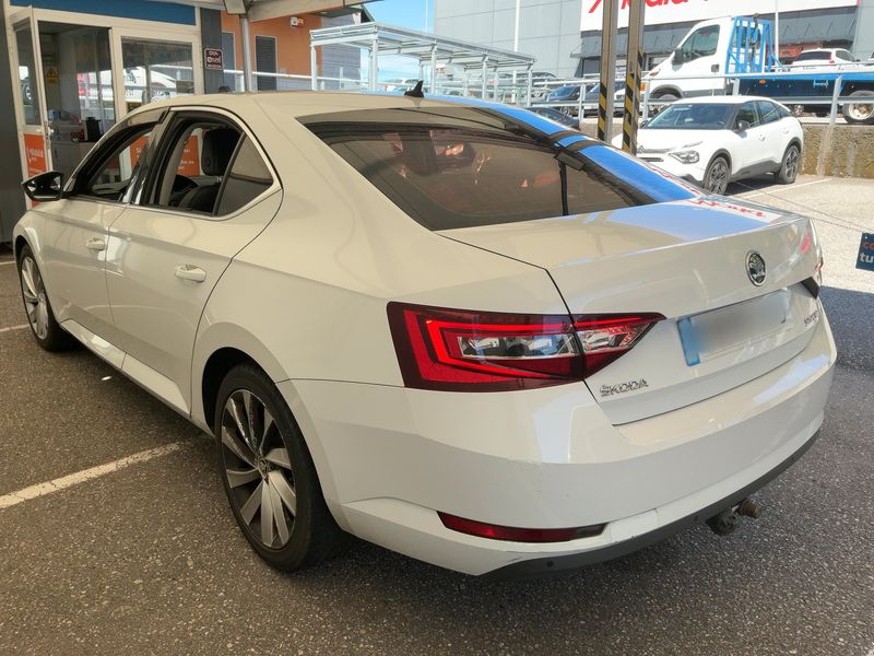 Skoda Superb 2.0 TDI Style 2015 – снимка 3