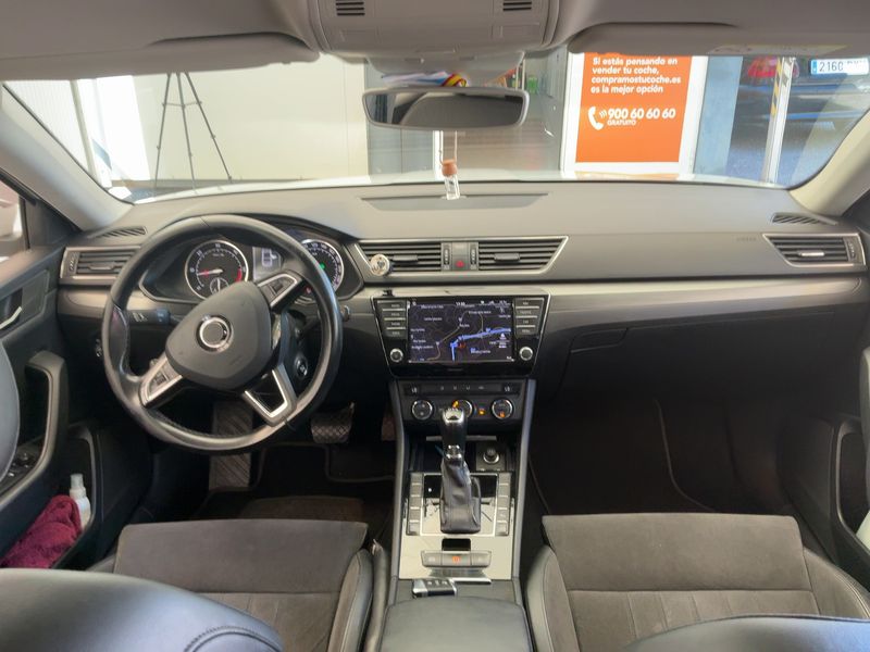 Skoda Superb 2.0 TDI Style 2015 – снимка 12