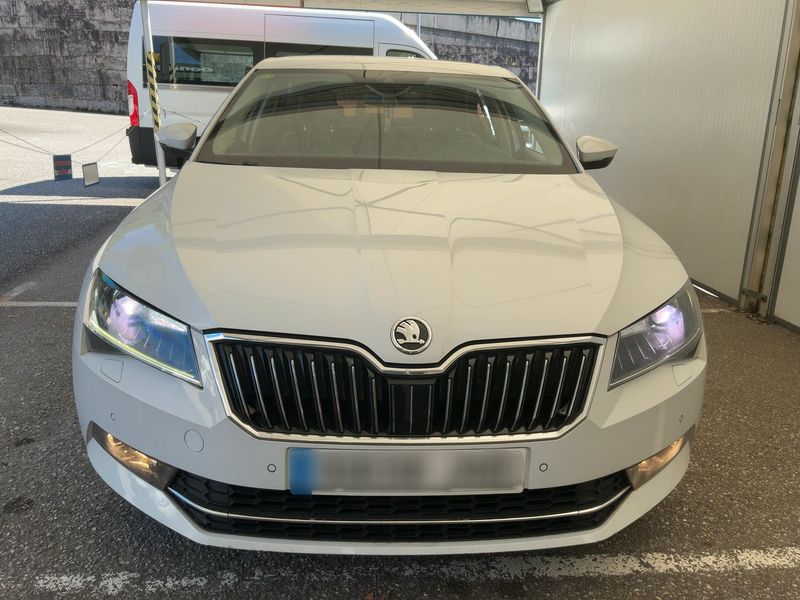 Skoda Superb 2.0 TDI Style 2015 – снимка 9