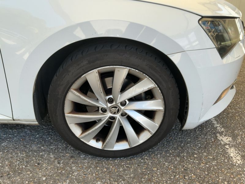Skoda Superb 2.0 TDI Style 2015 – снимка на щета