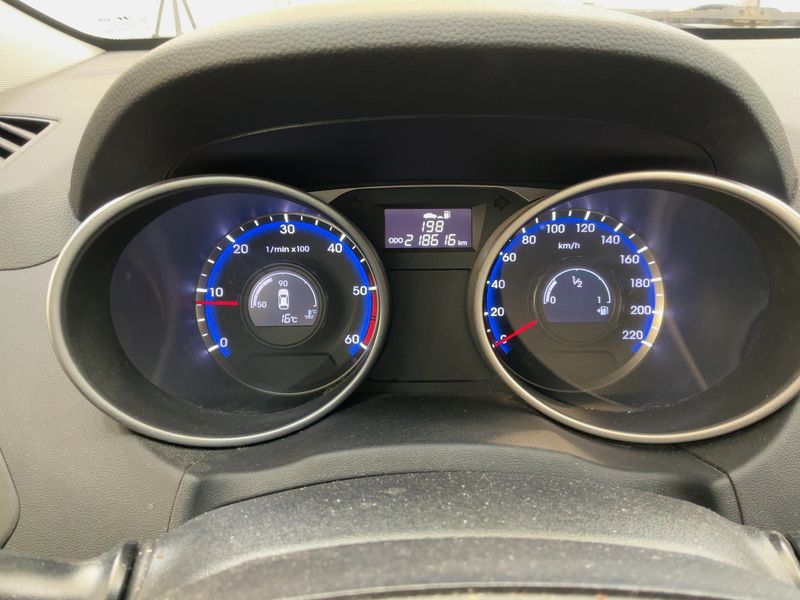 Hyundai ix35 1.7 CRDi FIFA World Cup Edition 2WD 2015 – снимка 18