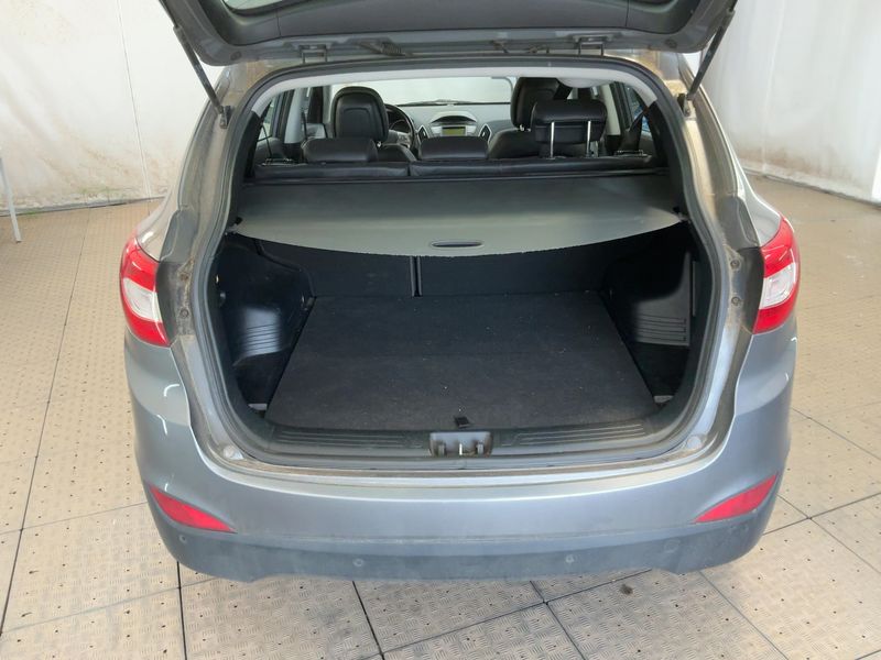 Hyundai ix35 1.7 CRDi FIFA World Cup Edition 2WD 2015 – снимка 15