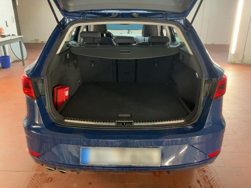 Seat Leon 2.0 TDI Xcellence 2017 – снимка 15