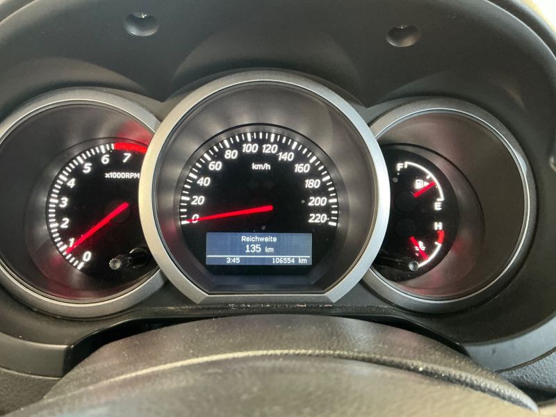 Suzuki Grand Vitara 2.4 VVT Comfort 2011 – снимка 19