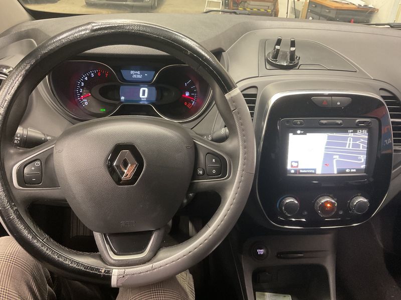 Renault Captur 0.9 Energy Dynamique 2019 – снимка 18