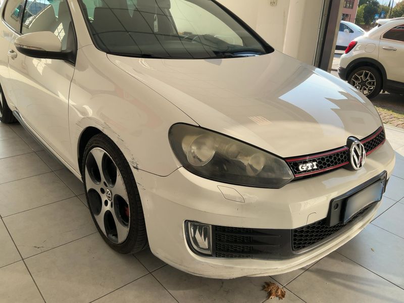 Volkswagen Golf VI 2.0 TSI GTI 2009 – снимка на щета