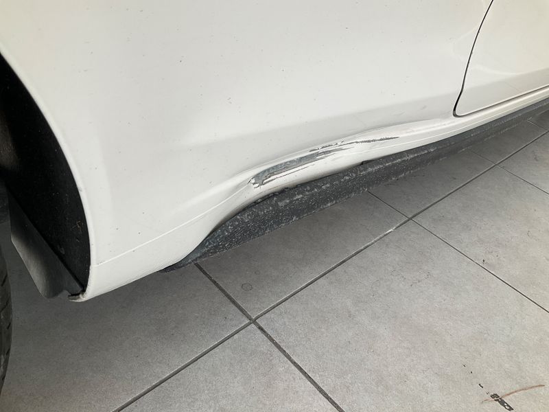 Volkswagen Golf VI 2.0 TSI GTI 2009 – снимка на щета