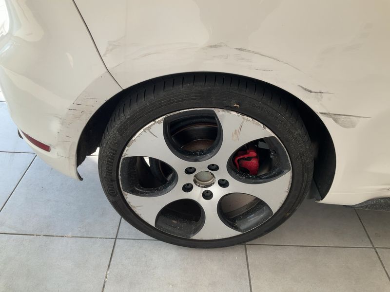 Volkswagen Golf VI 2.0 TSI GTI 2009 – снимка на щета