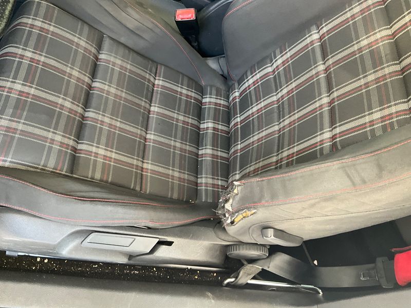 Volkswagen Golf VI 2.0 TSI GTI 2009 – снимка на щета