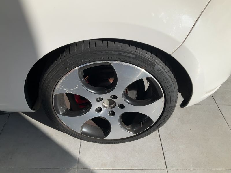 Volkswagen Golf VI 2.0 TSI GTI 2009 – снимка 17