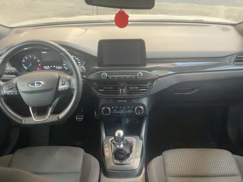 Ford Focus 1.0 EcoBoost Mild-Hybrid ST-Line 2021 – снимка 17